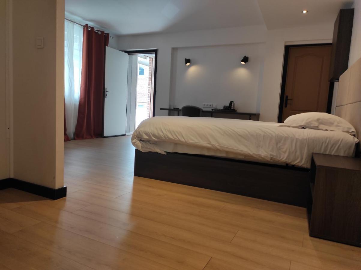 Modern'Hotel Valenciennes Esterno foto